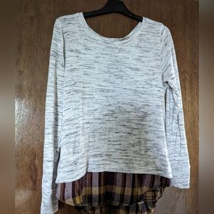 Long Sleeve Blouse with Plaid Accent